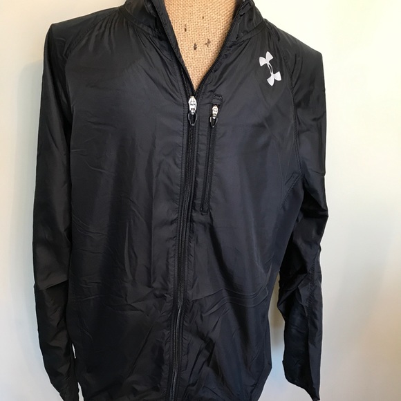 Under Armour Other - Men's Under Armor all season gear light weight jkt